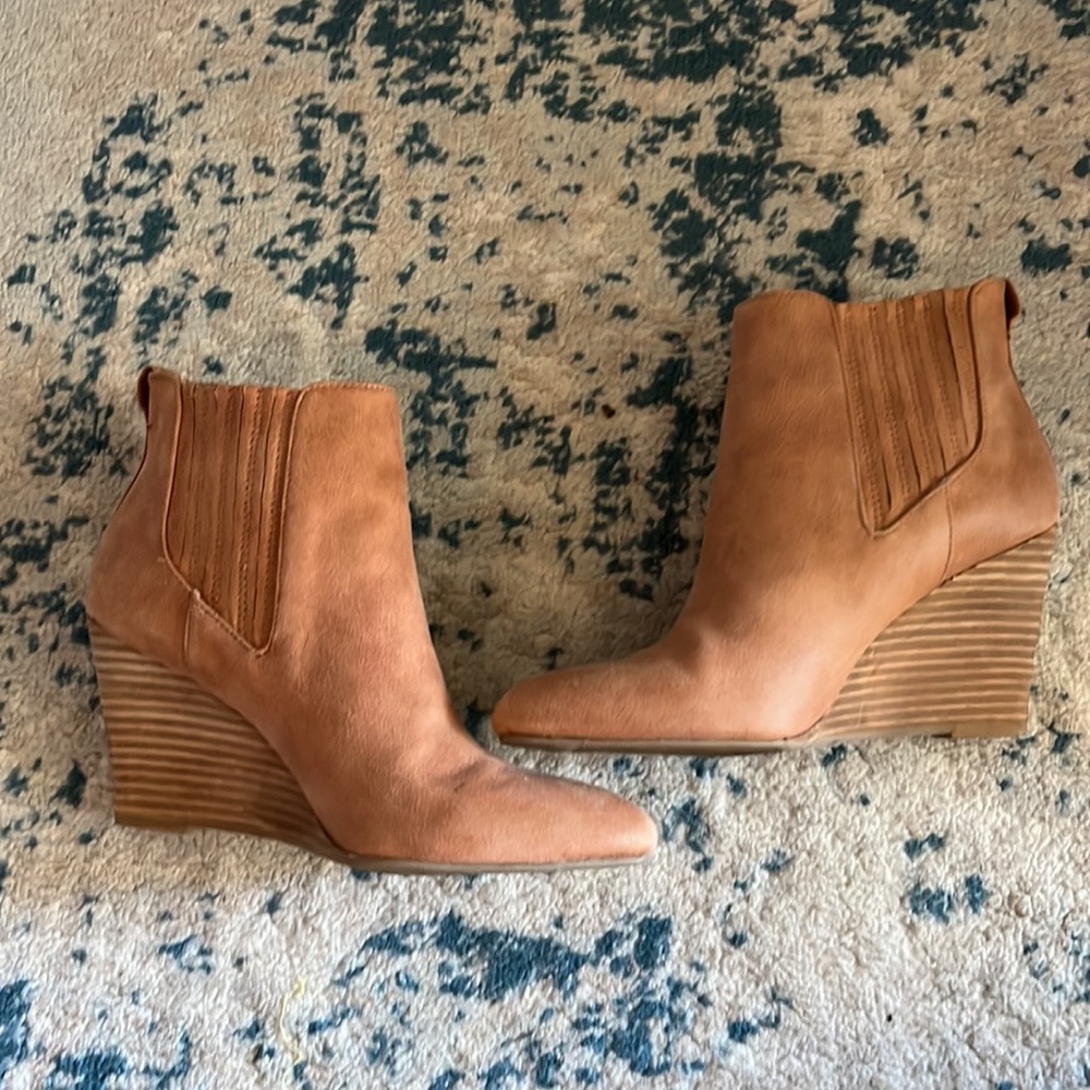 Booties - Picture 6 of 7